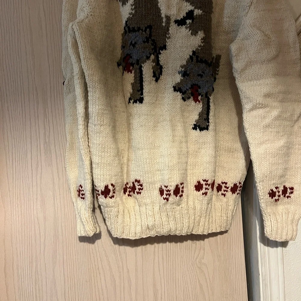 Mary maxim design Cowichan sweater wolfs vintage style handmade - Picture 5 of 11